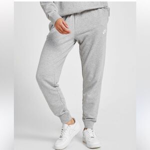 3. NIKE GREY CURVY NWT club fleece joggers